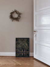 Ladda upp bild till gallerivisning, Tuvstarr vid tjärnen · Fine Art